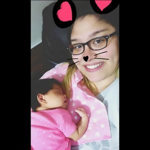 Meet your Posher, Yesenia